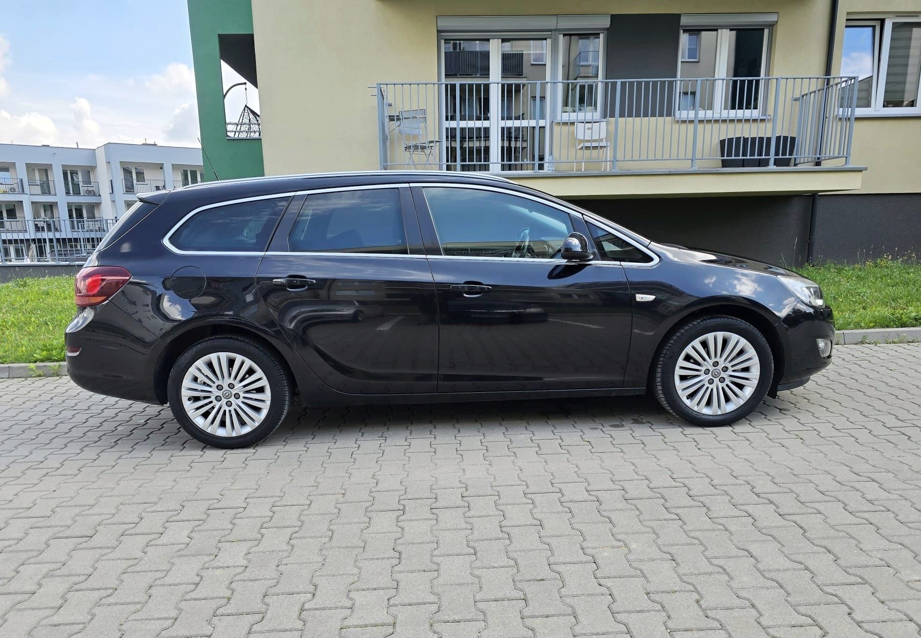 Opel Astra J Sport 1.4Turbo 140KM~Bixenon~Niski Przebieg~Zadbana~Alu~