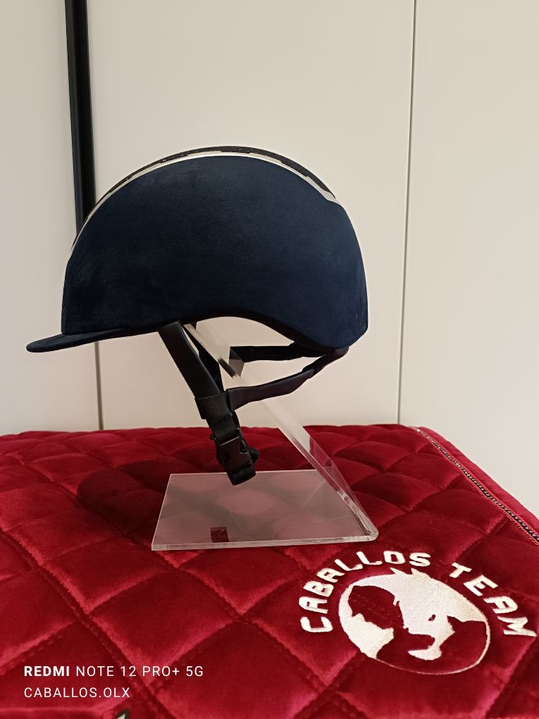 55;56;57 Kask jeździecki BR granatowy z brokatem Omega