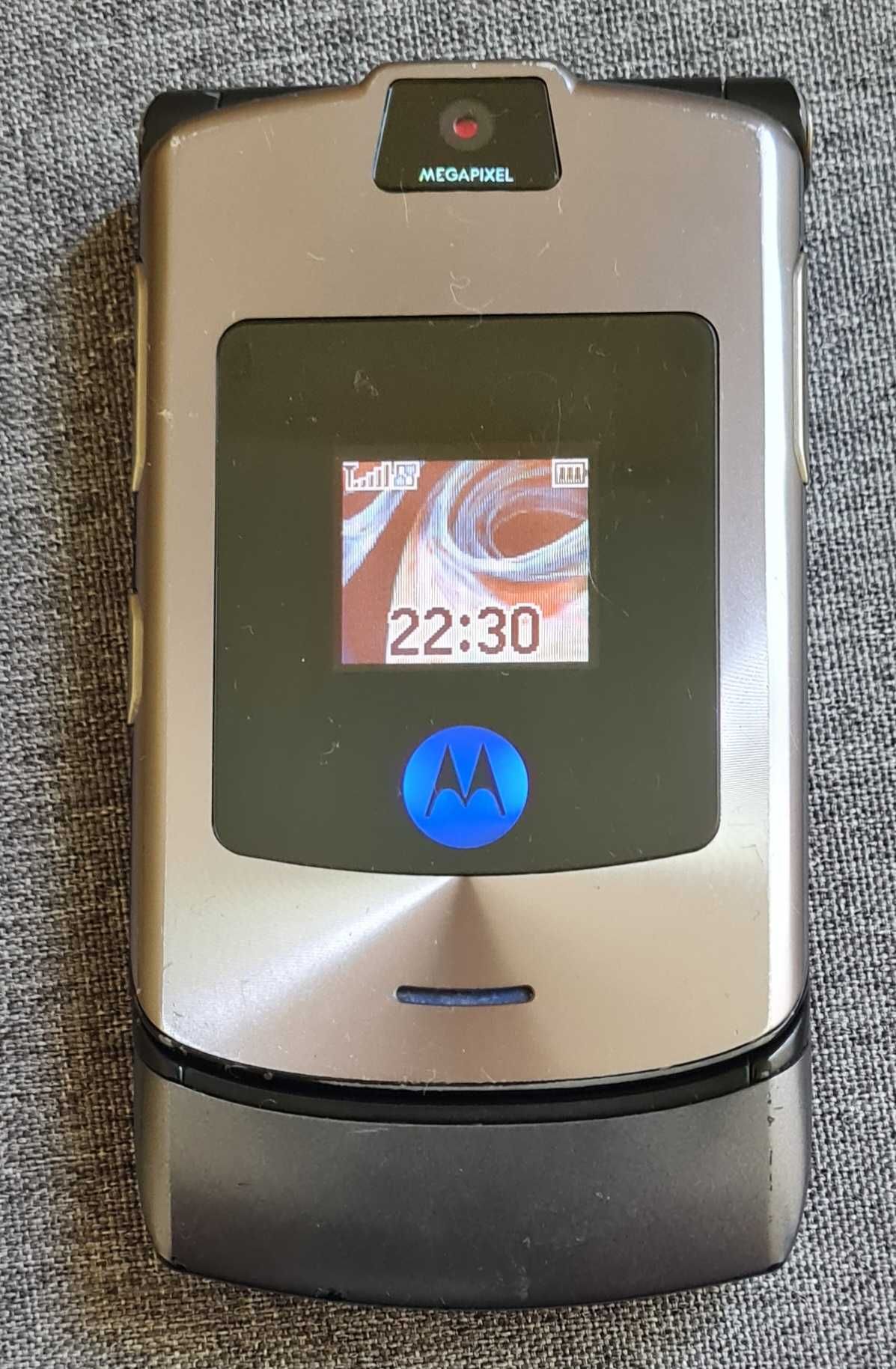 Motorola RAZR V3i  ретро