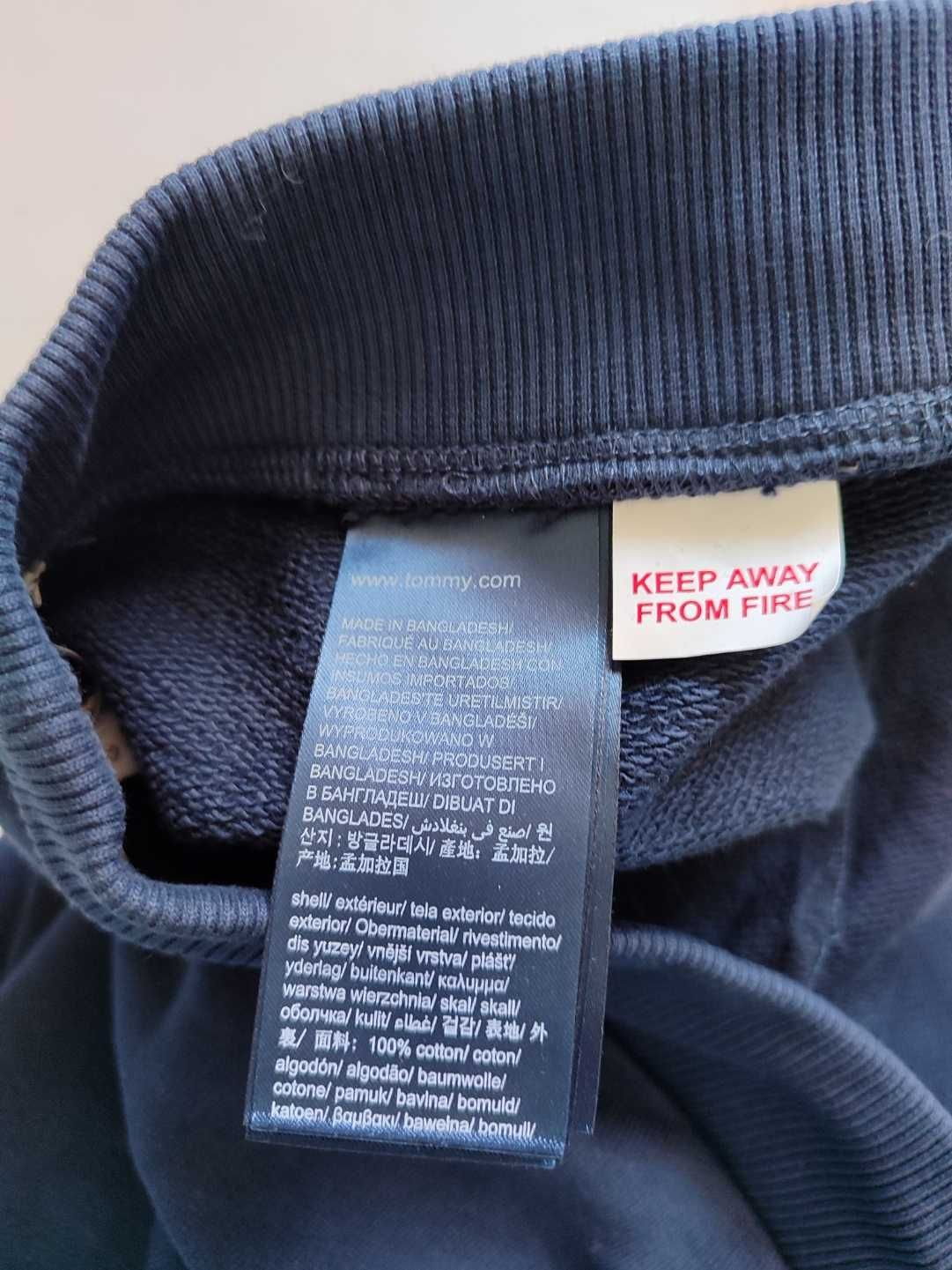 Tommy Hilfiger новые трикотажные шорты