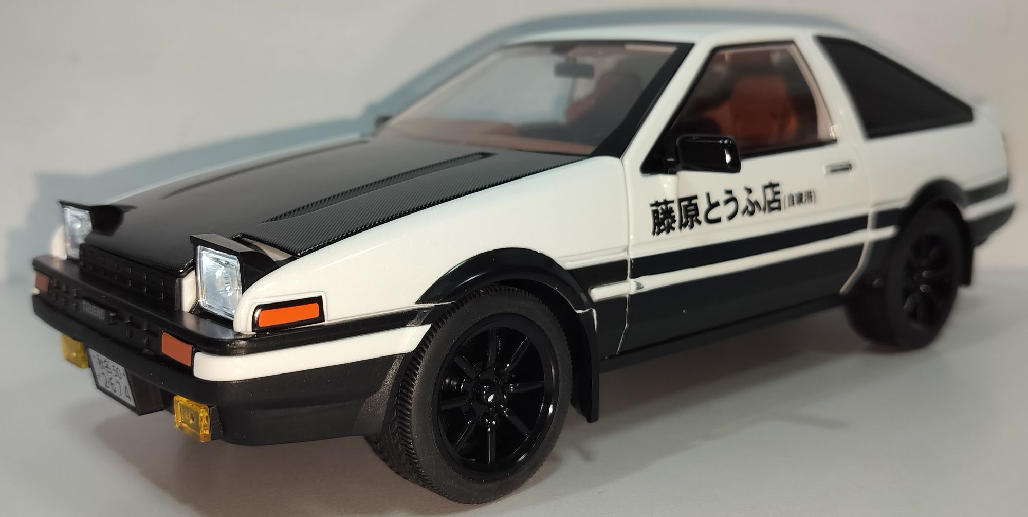 TOYOTA TRUENO AE86 Sprinter модель 1:16 Металл звук свет
