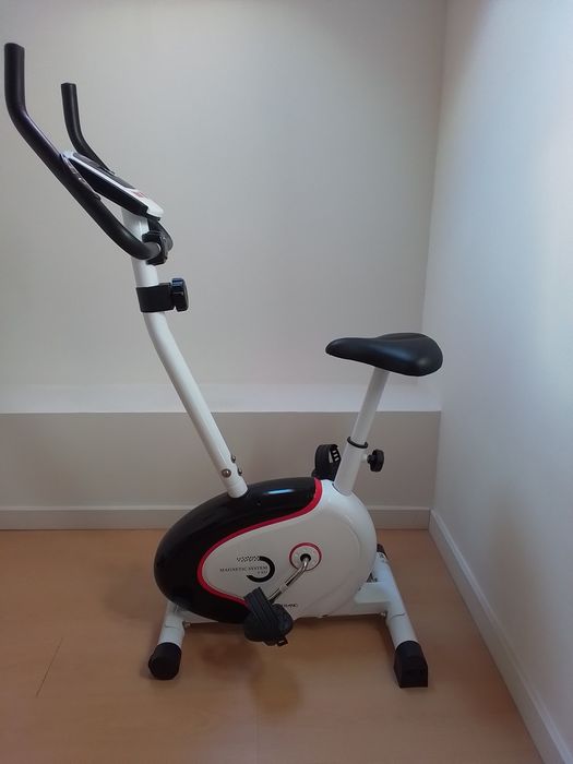 Bicicleta estática home fitness marca Boomerang