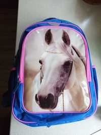 Plecak szkolny z koniem
