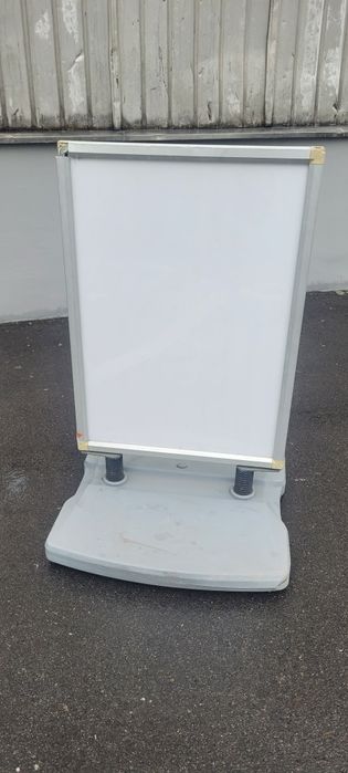 Potykacz reklamowy B2 dwustronny na wodę