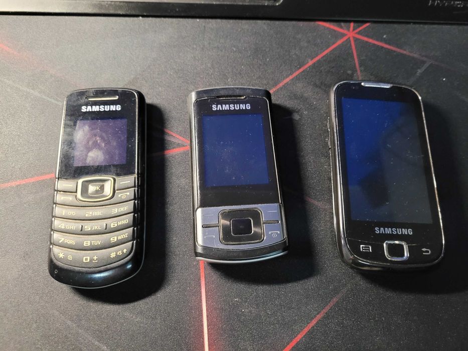 Używane stare telefony Samsung GT-15510 , C3050 , GT-E1080W
