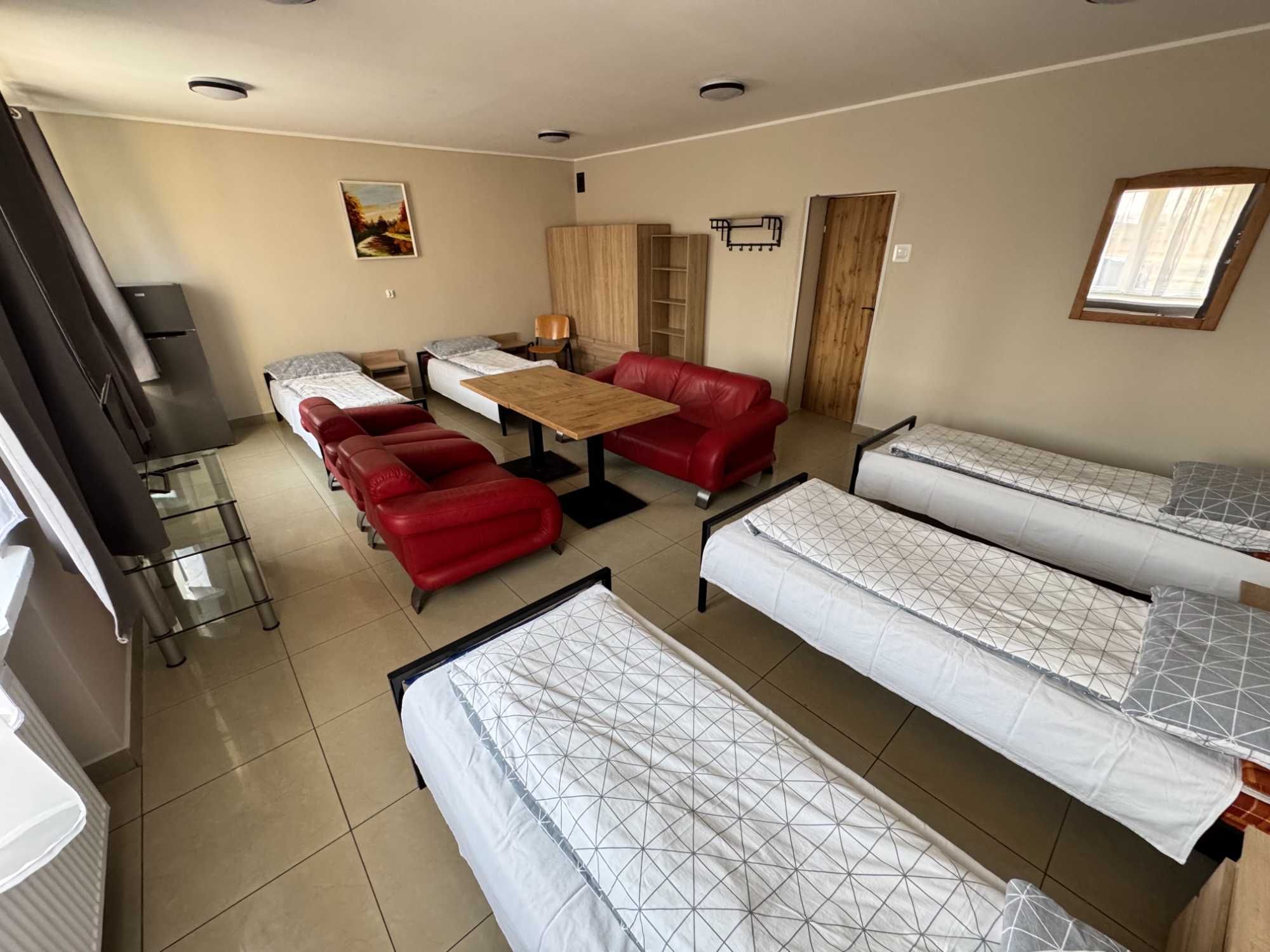 Od 32 zl Kwatery pokoje hotel pracowniczy / Вільні кімнати