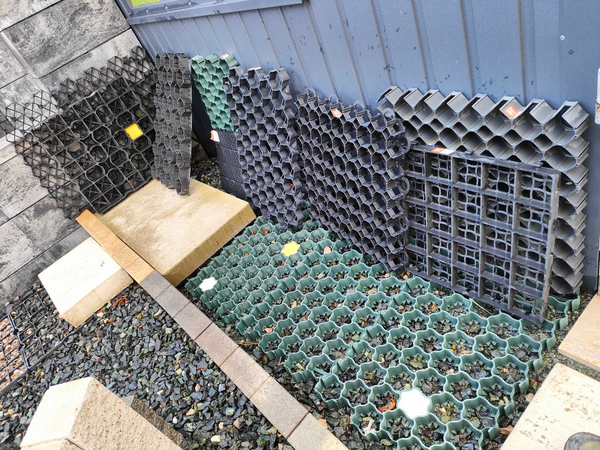 Kratka plastikowa parkingowa pod robota trawnikowa 50x50