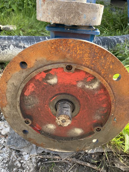 Електродвигун мотор