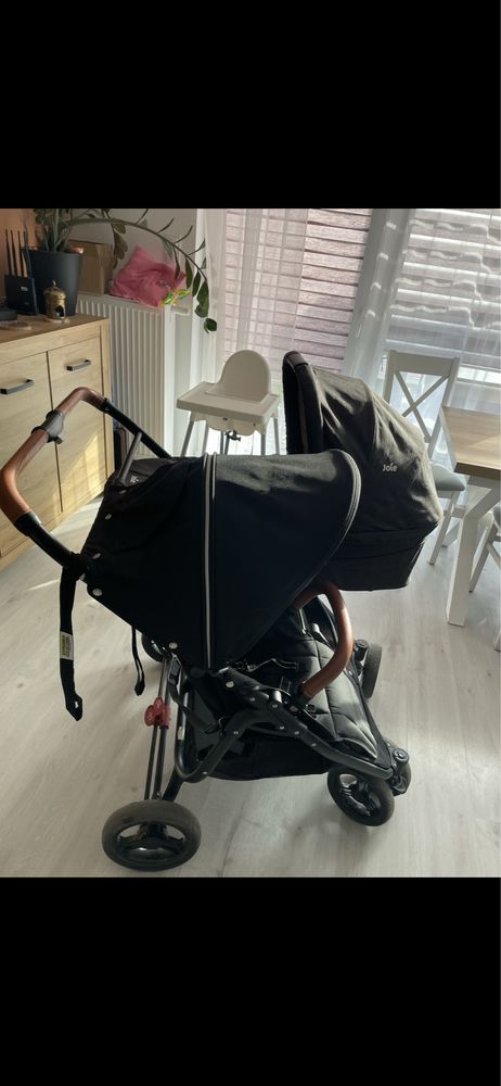 Valco Snap Baby Duo wózek blizniaczy, rok po roku