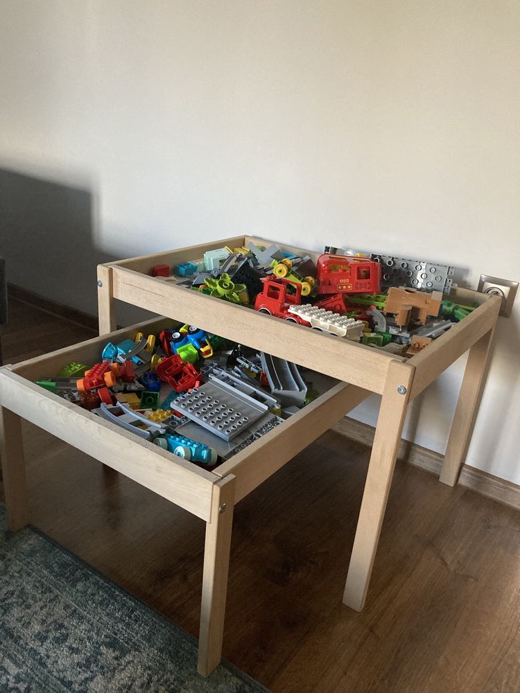Stół stolik do lego z wysuwana szuflada 2 poziomy