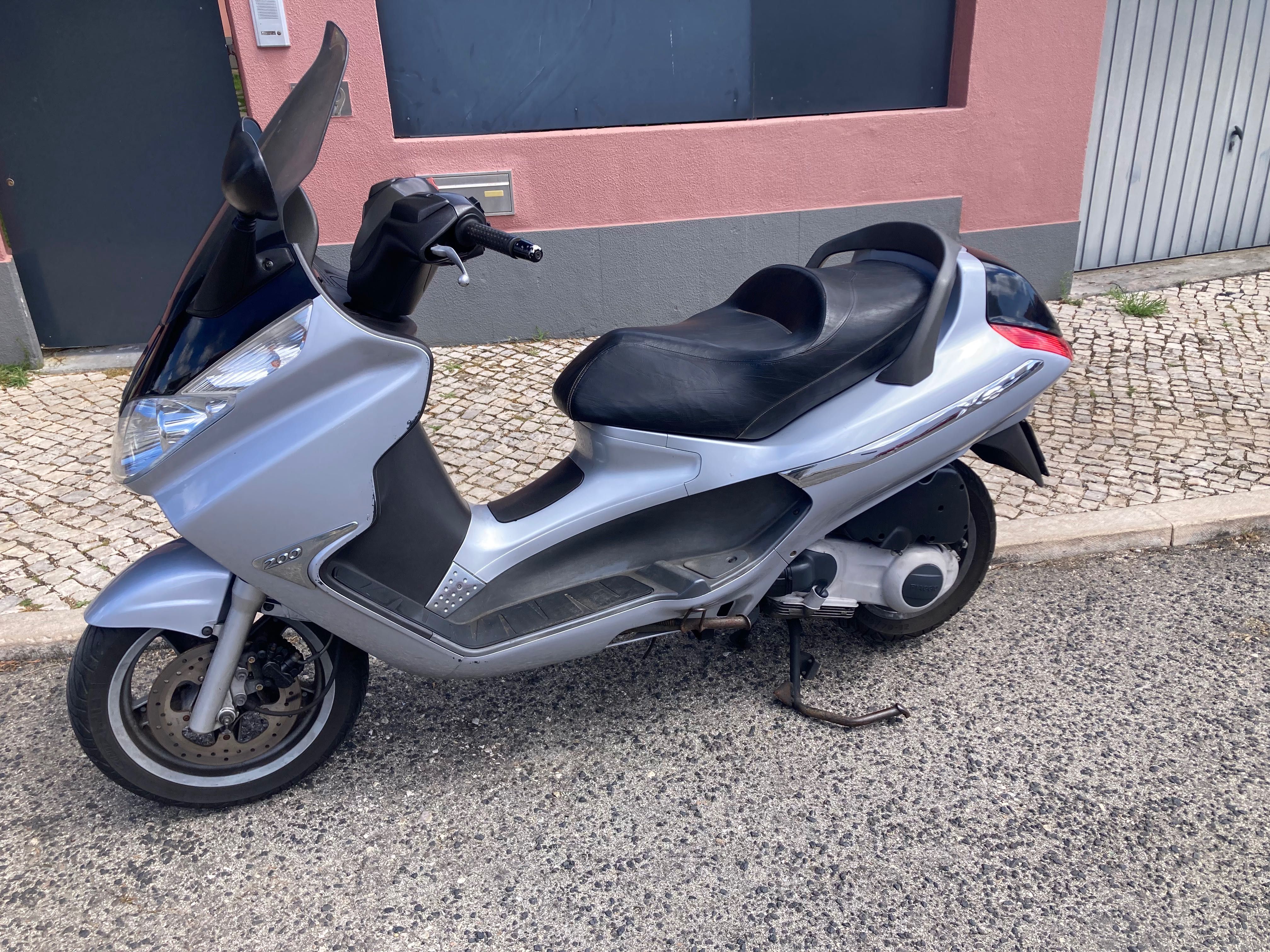 Piaggio  X8 200 cc.  impecável!  - 39000 Kms