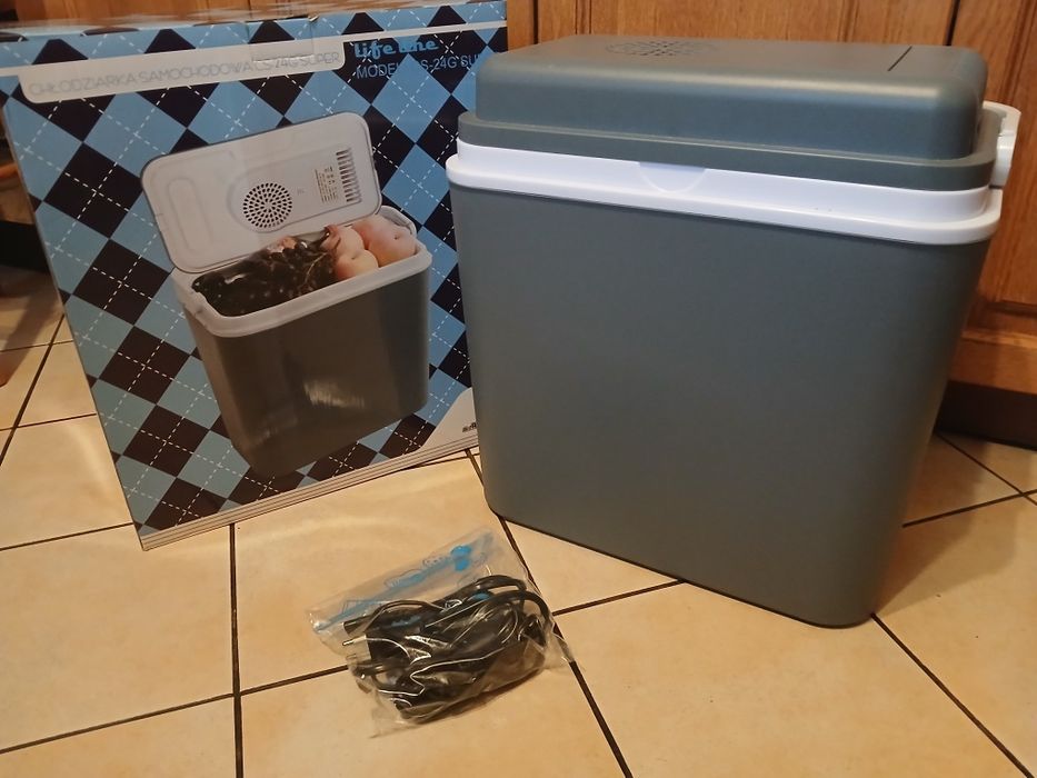 Chłodziarka lodówka turystyczna z funkcją grzania