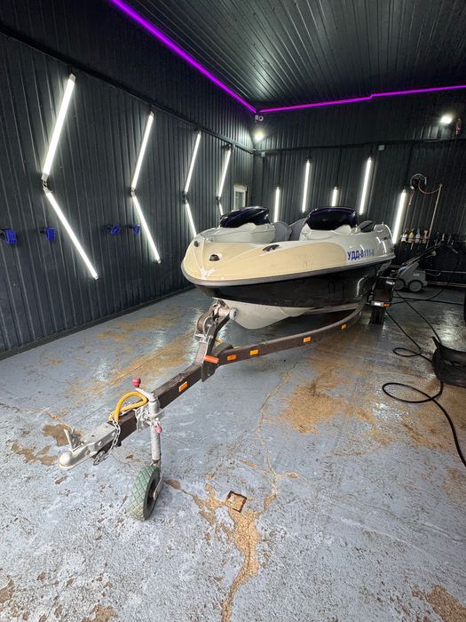 Продам катер BRP speedster 200