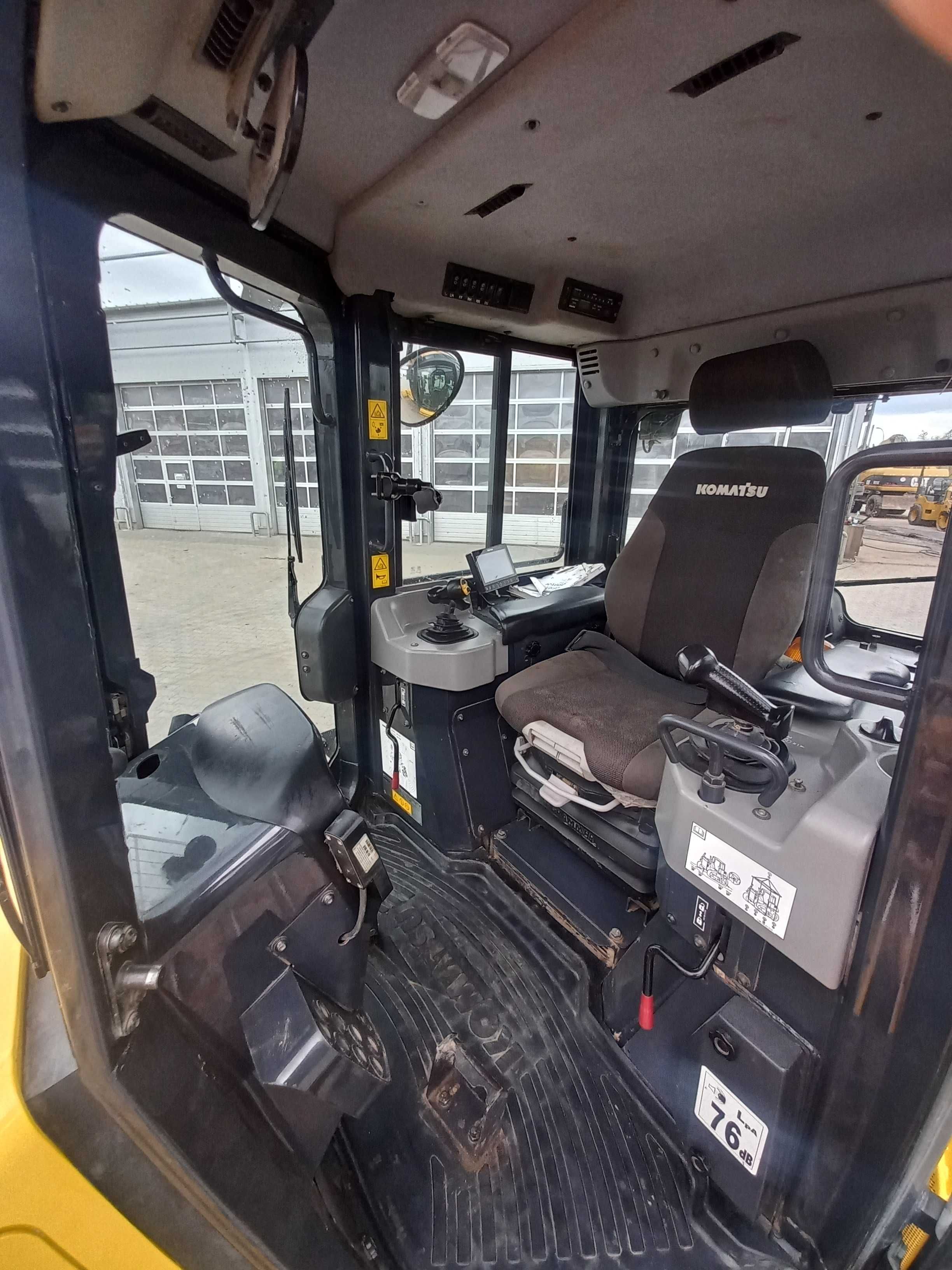 Wypożyczalnia spychacza transport