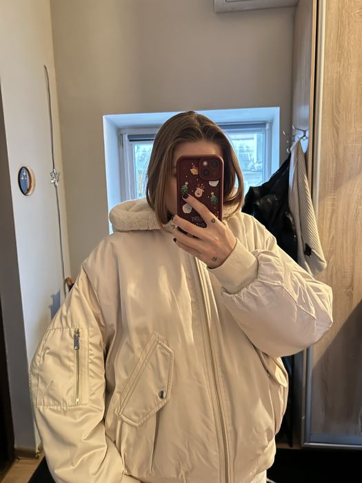 Двостороння бомбер/шубка від ZARA