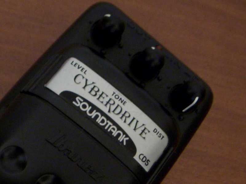 Pedal Ibanez Cyberdrive , distorção anos 80 como novo