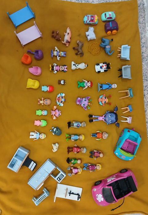 Lote vários Bonecos