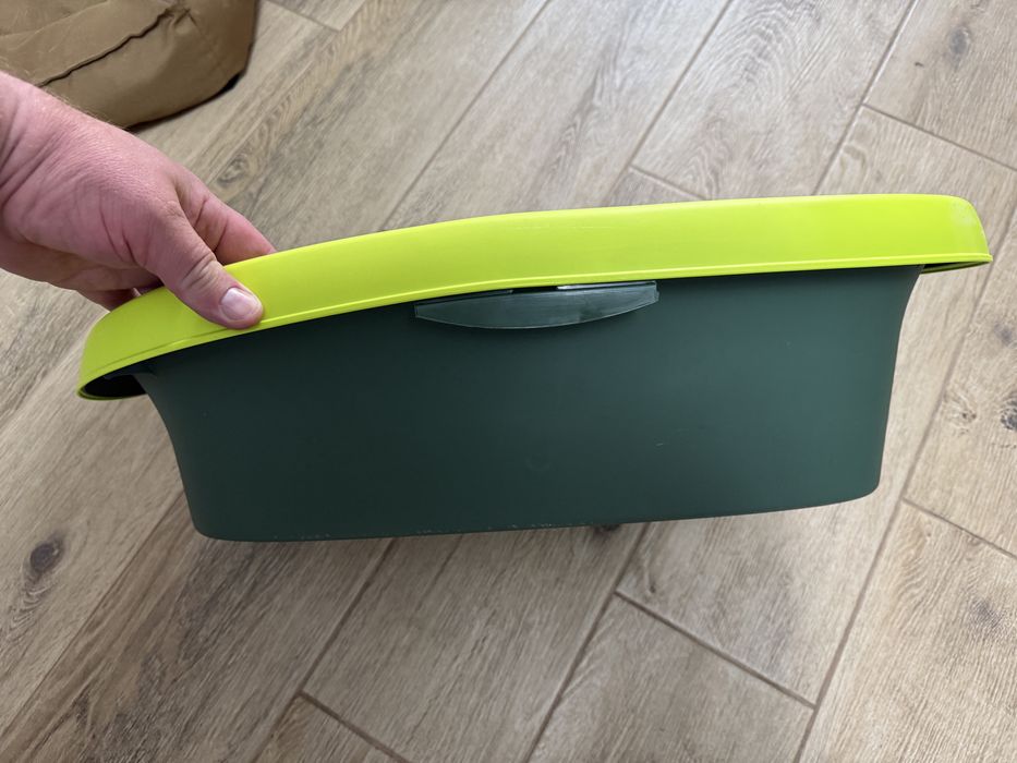 Лоток для котов итальянский продам