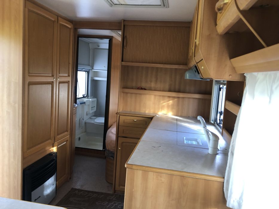 Przyczepa kenpingowa Knaus dmc 1300 z przedsionkiem