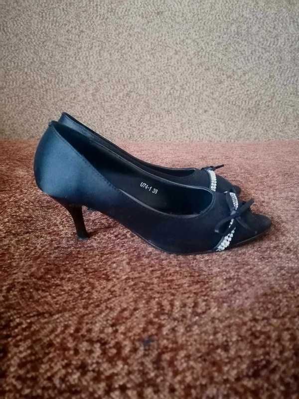 Buty damskie, rozmiar 38