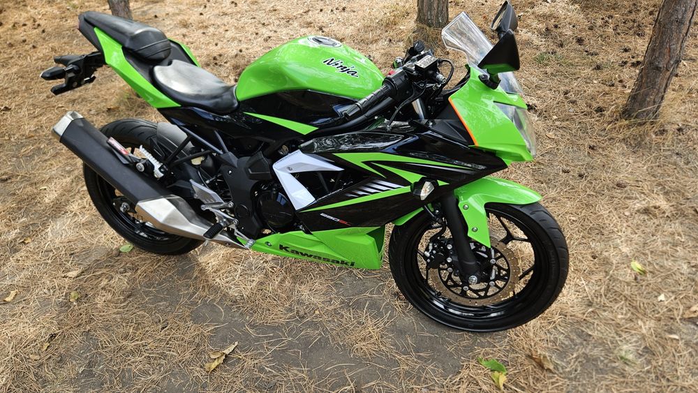 Продажа Kawasaki 2015р. Ninja 250SL з контейнера без пробігу по Україн