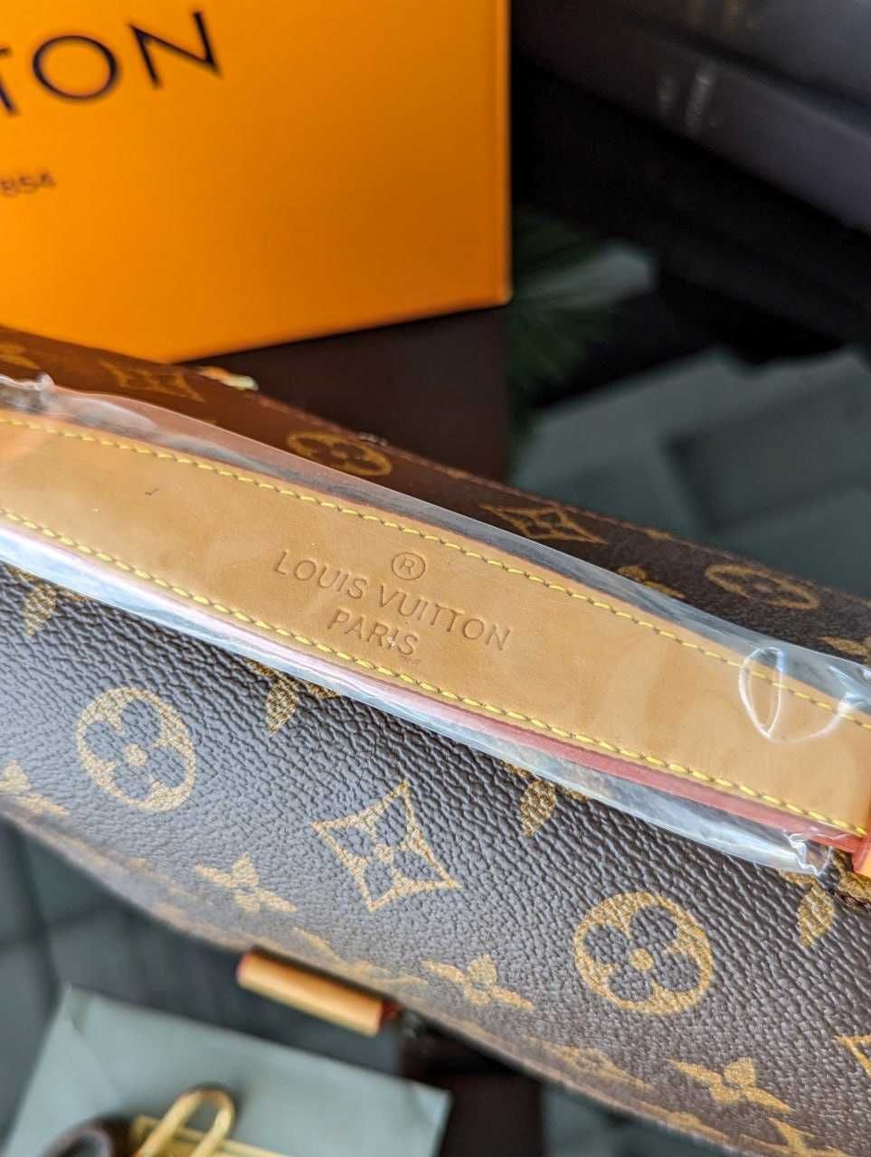 сумочка ouis Vuitton Pochette Metis
