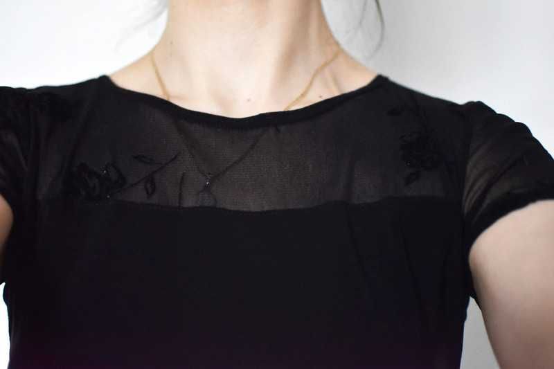 Mała czarna sukienka z koronką na plecach, S, 36