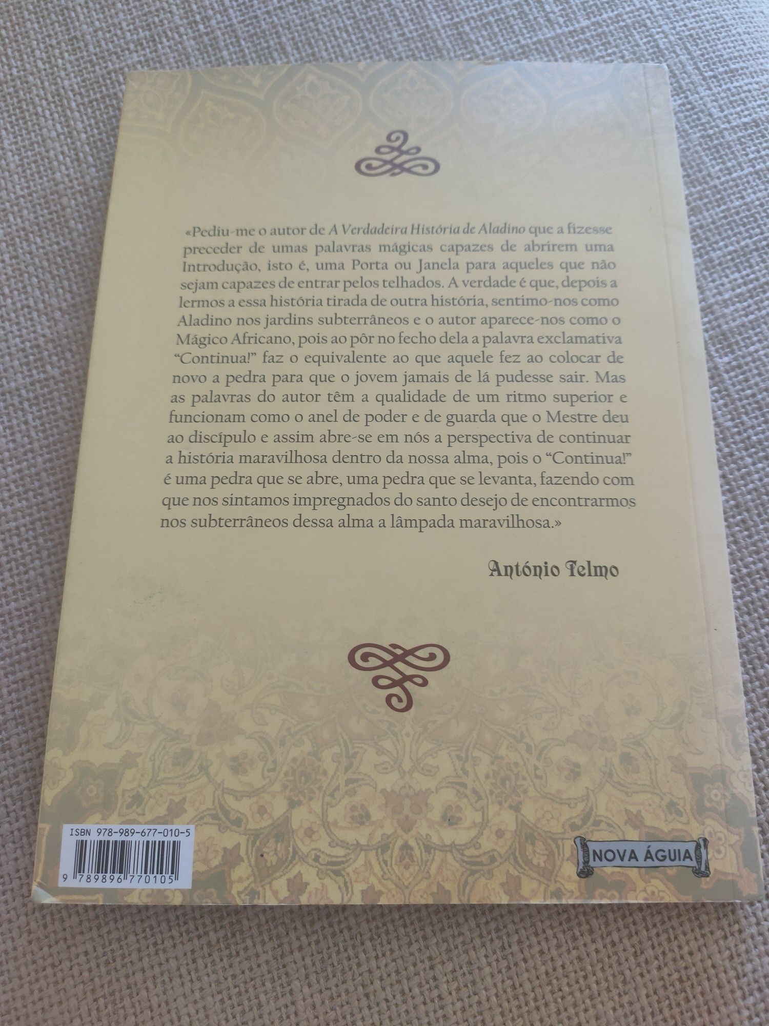A Verdadeira História do Aladino e a Lâmpada Maravilhosa
de Rodrigo So