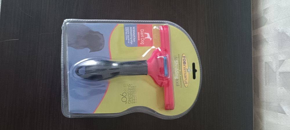 Фурмінатор для вичісування підшерстя у короткошерстих собак і котів 12