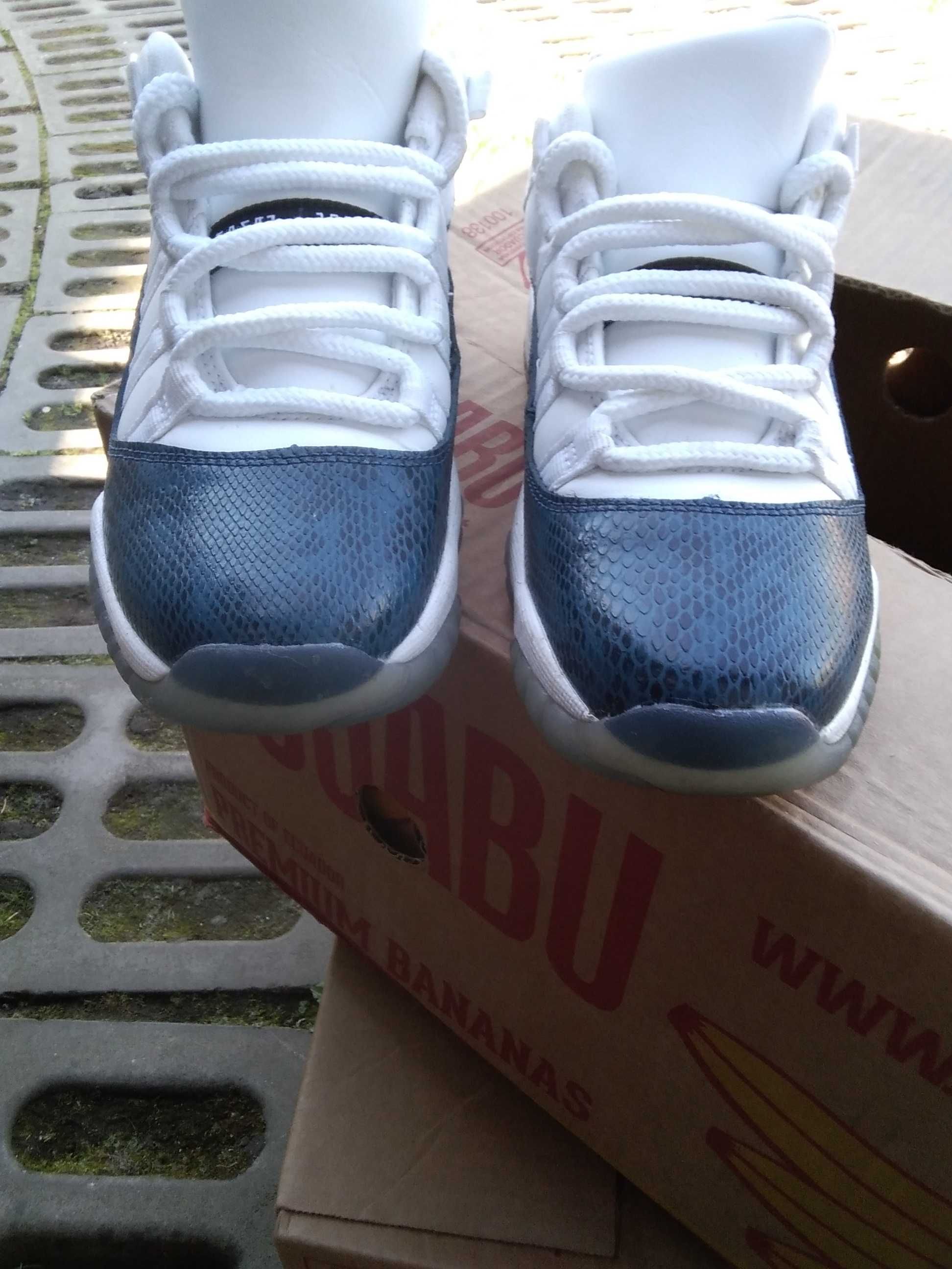 Air Jordan 11 Retro Low