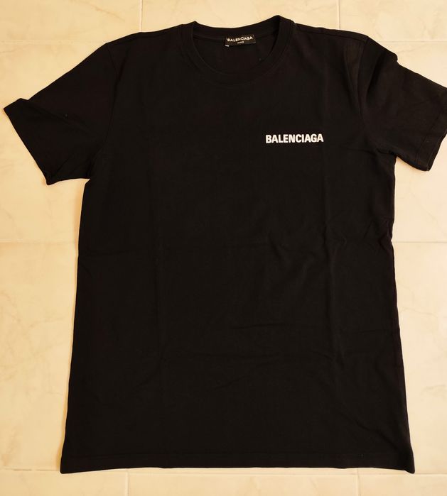T-shirt Balenciaga - Tamanho M em preto