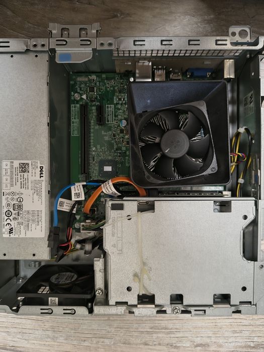 Komputer stacjonarny Dell Vostro 3668 i 5 7400/ Vostro 3250 i5 6400