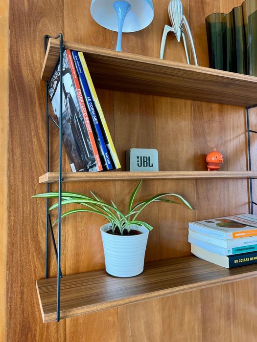 Estante vintage string em madeira