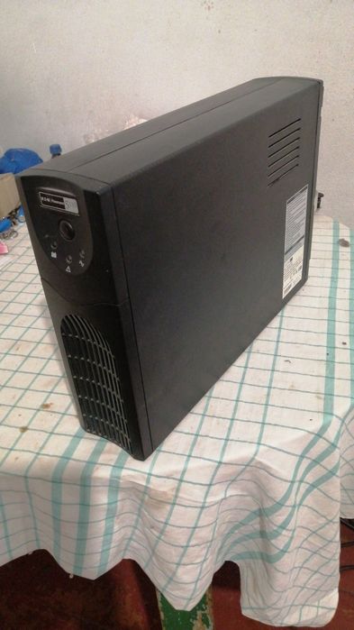 Безперебійник / ДБЖ / ИБП / UPS Eaton Powerware 5110 1000i 600W ват