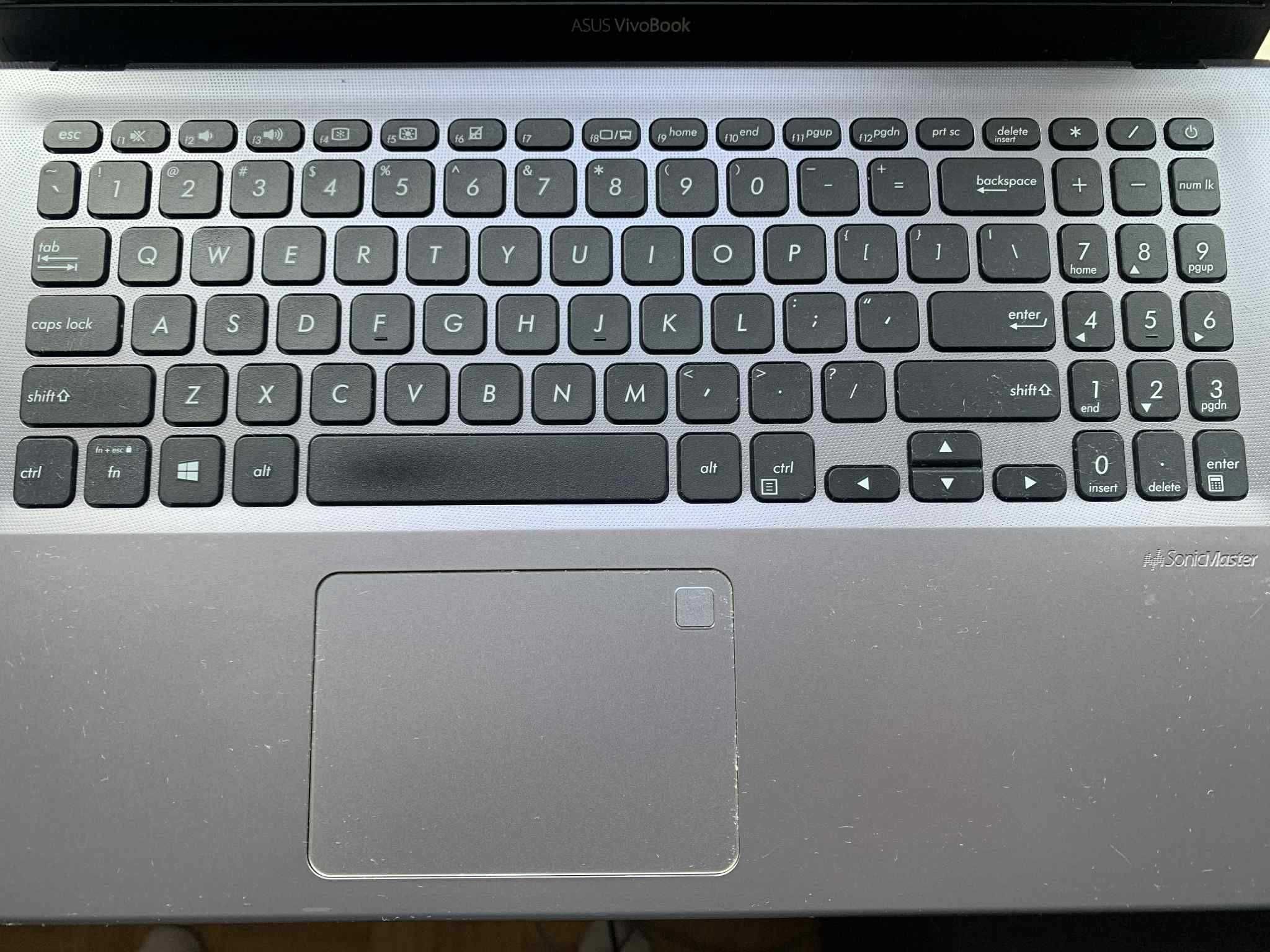 Laptop asus z procesorem intel core i5 1035G1