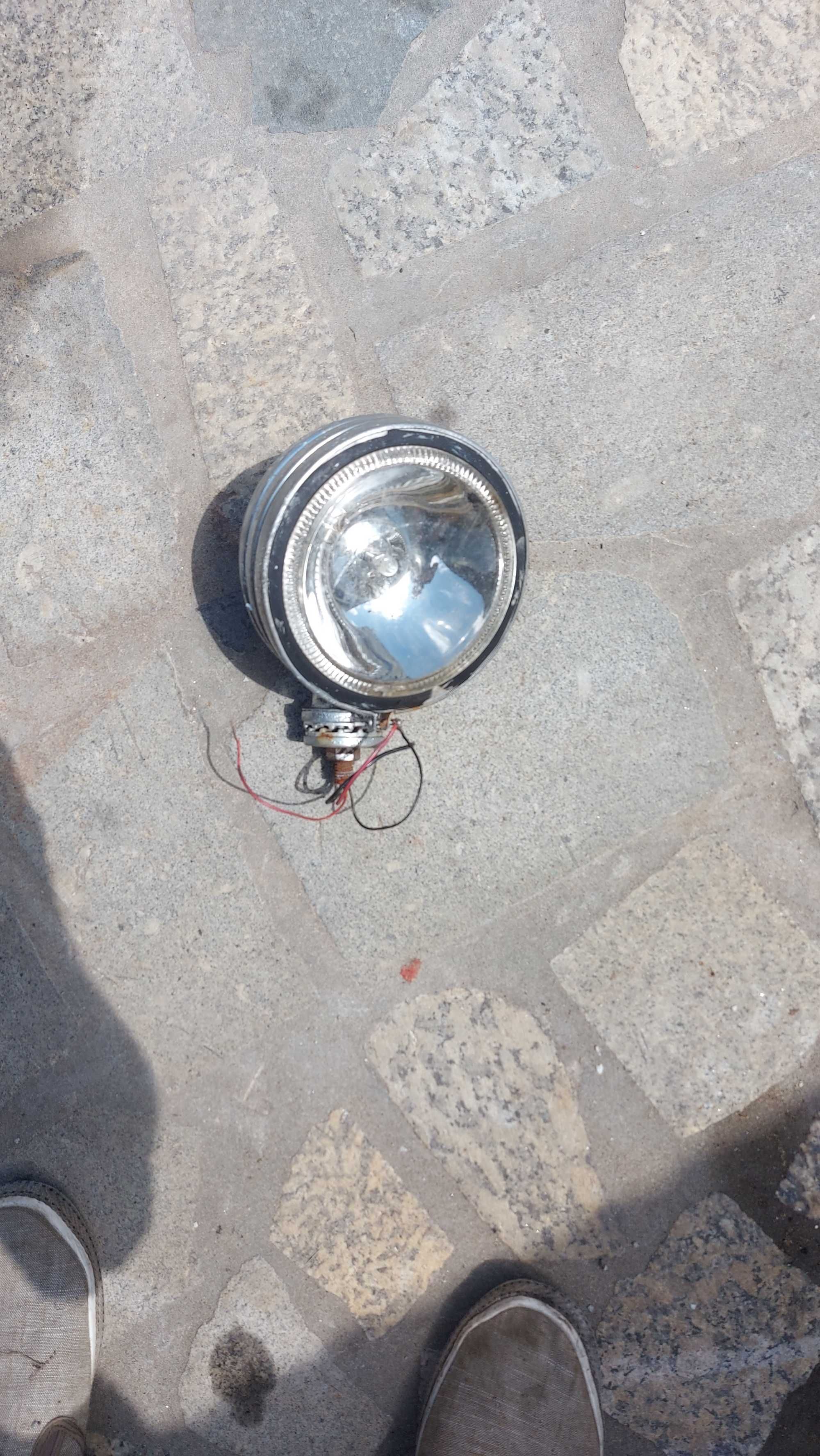 Luzes amarelas ou brancas de longo alcance para jipe ou camiao