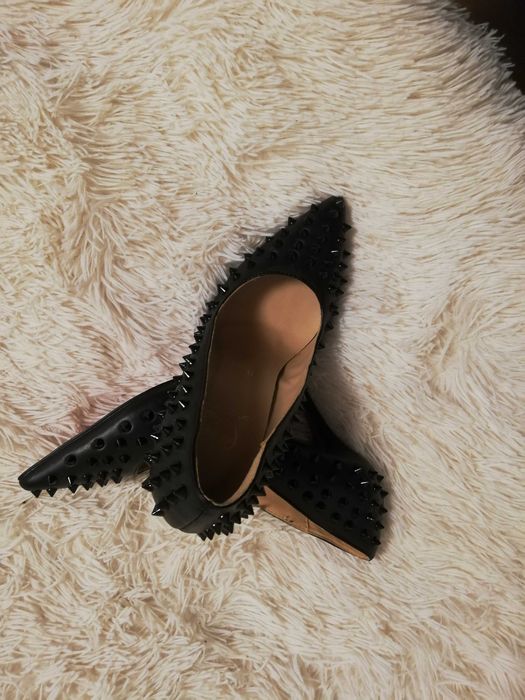 szpilki CHRISTIAN LOUBOUTIN 38 CHRISTIAN Louboutin 38 Pigalle Spikes