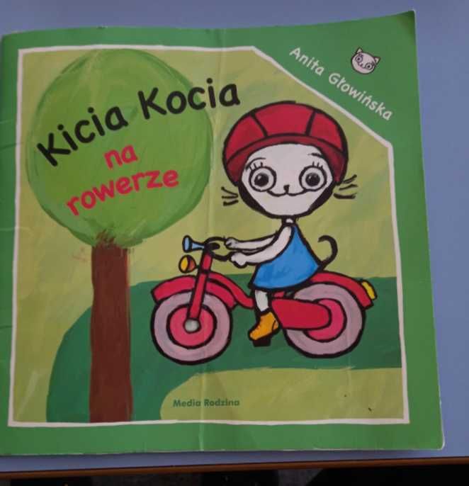 Sprzedam książkę z serii "Kicia Kocia"