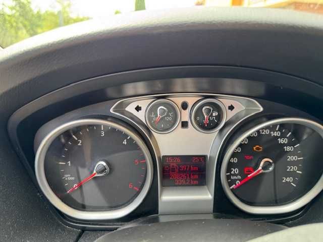 Ford Focus sedan 2010 stan techniczny bdb