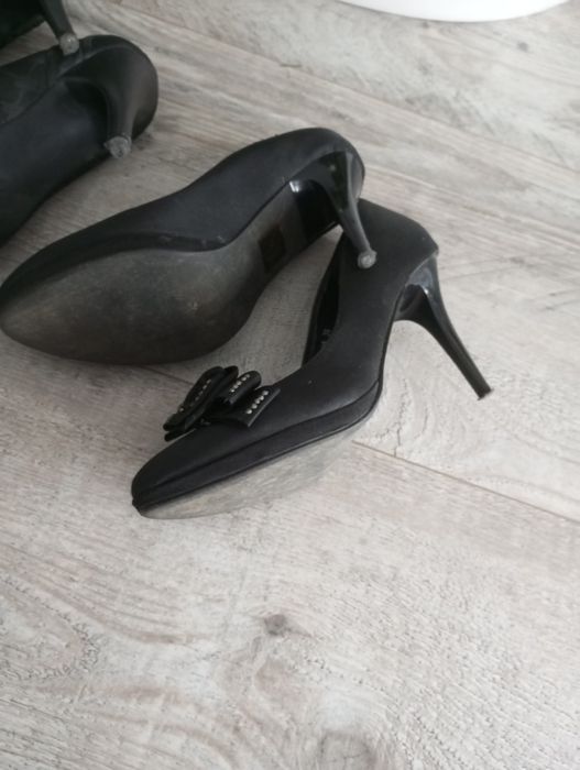 Czółenka dwie pary rozm. 38