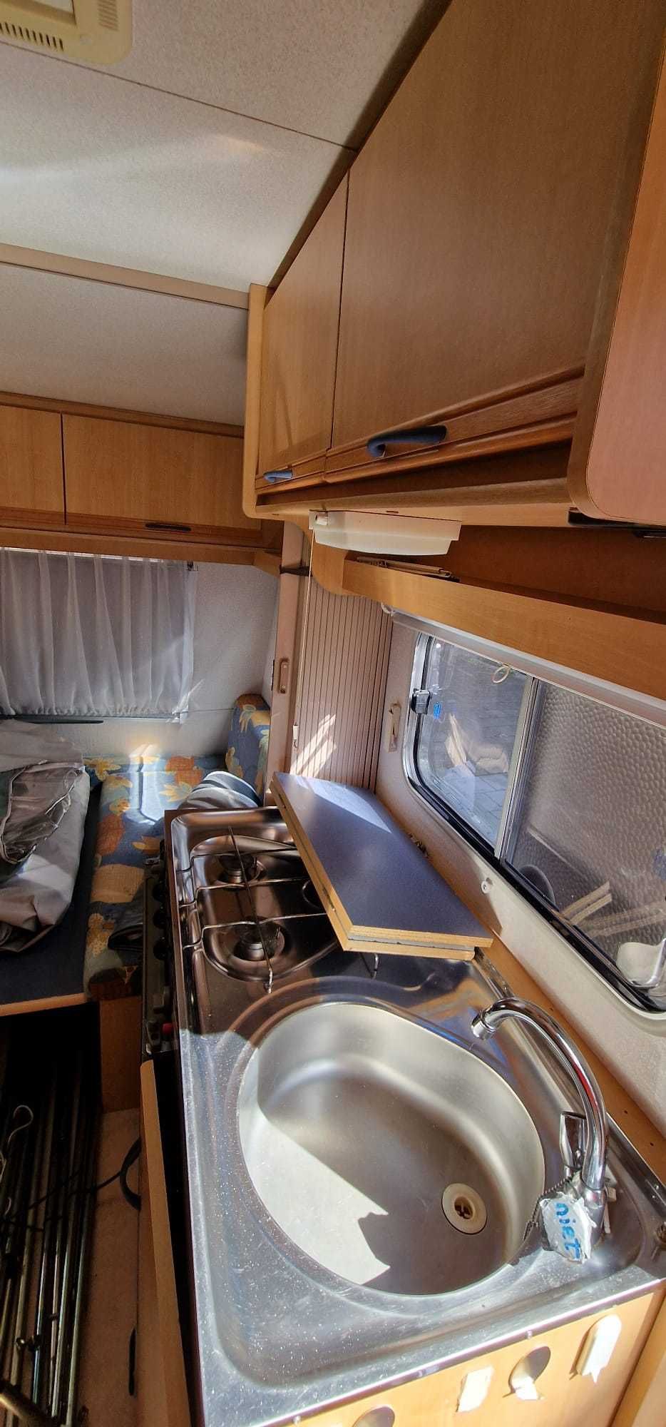 Przyczepa Kempingowa Caravelajr