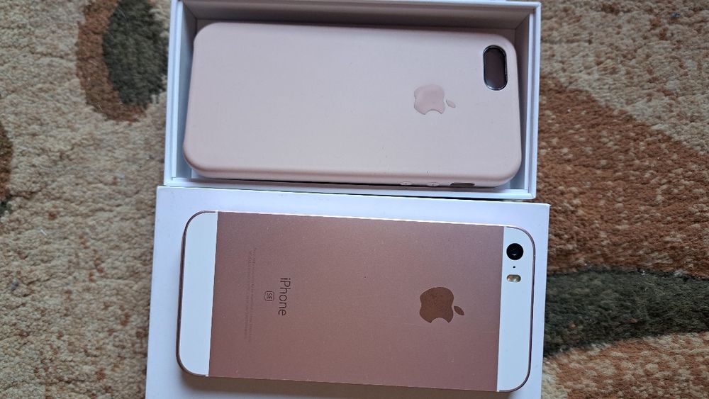 Telefon komórkowy IPhone SE