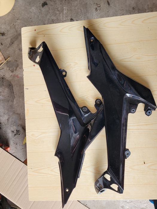 Owiewka plastik boczek prawy lewy wypełnienie  kawasaki  ninja 650