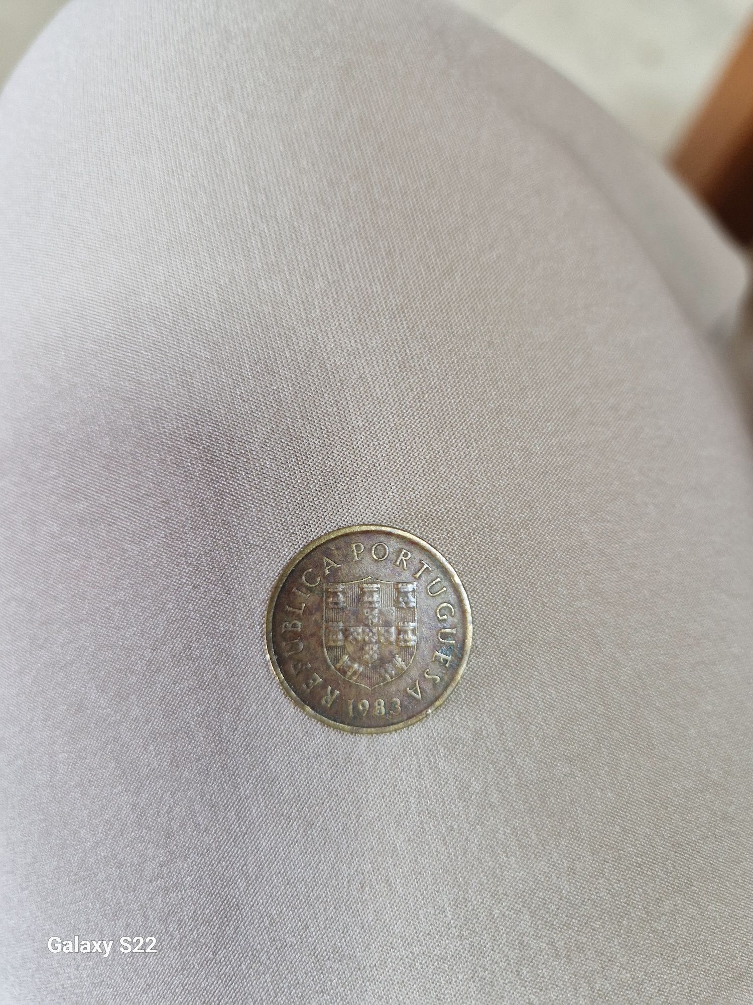 Moeda 1 escudo 1983