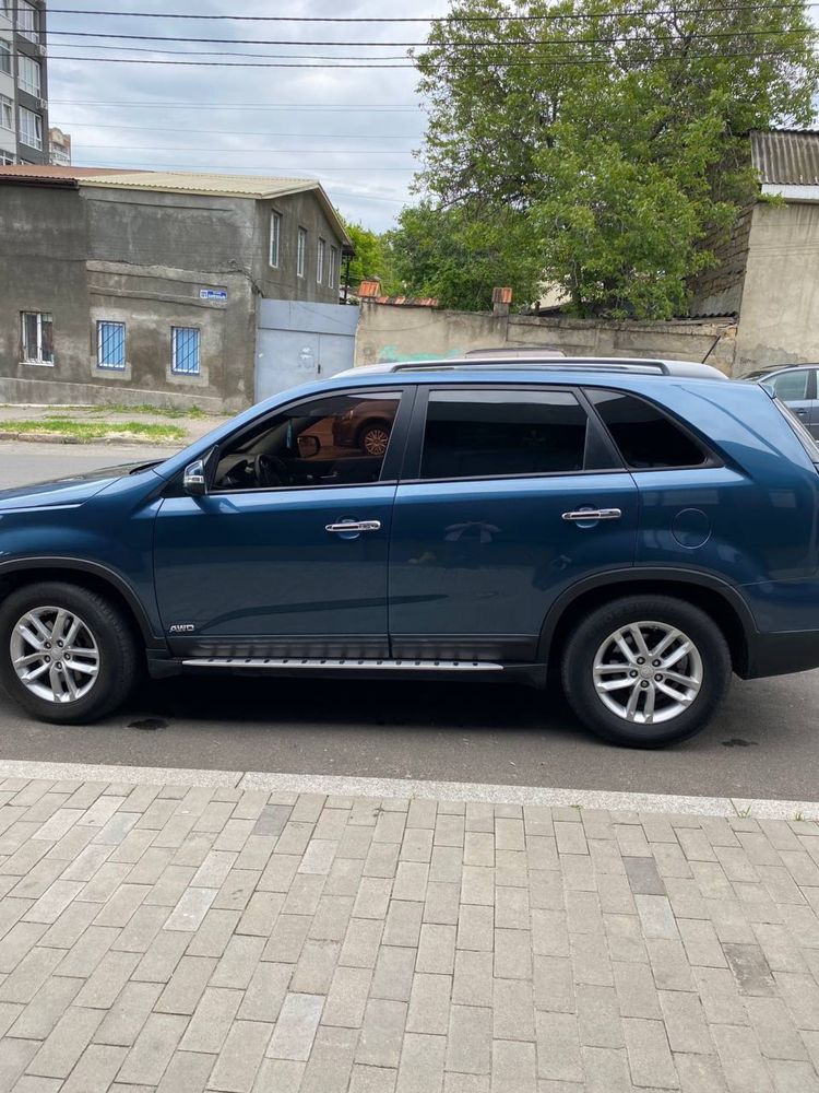 Продам KIA Sorento 2014 год