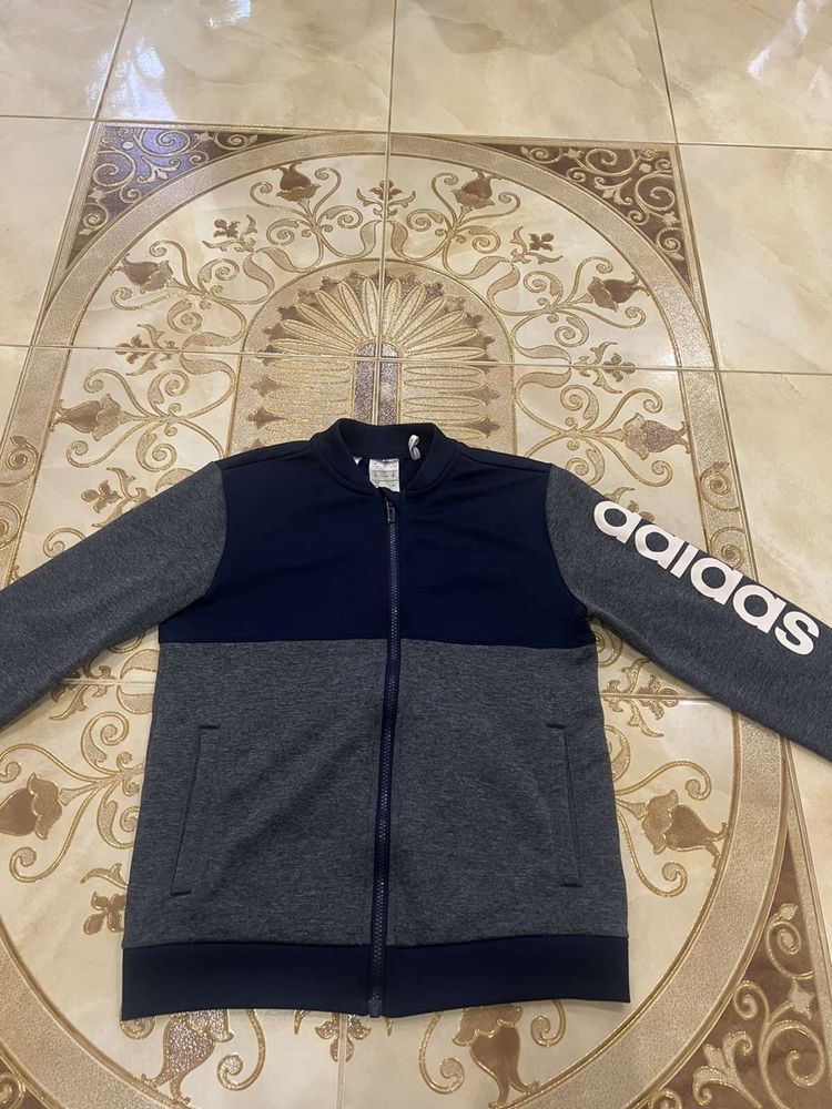 Фирменная кофта Adidas,на рост 152см