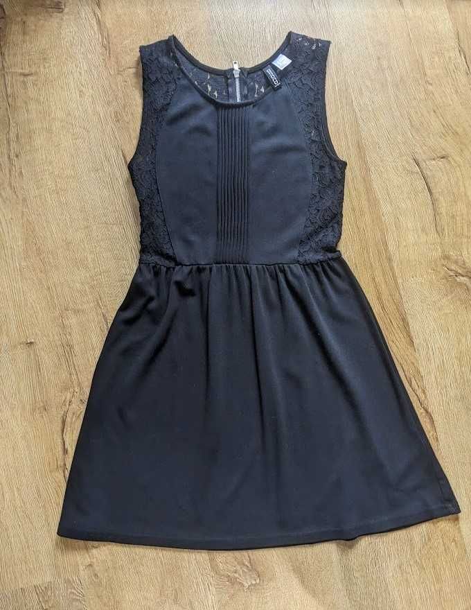 Плаття чорне H&M (DIBIDED) жіноче, маленька чорна сукня міні, мереживо