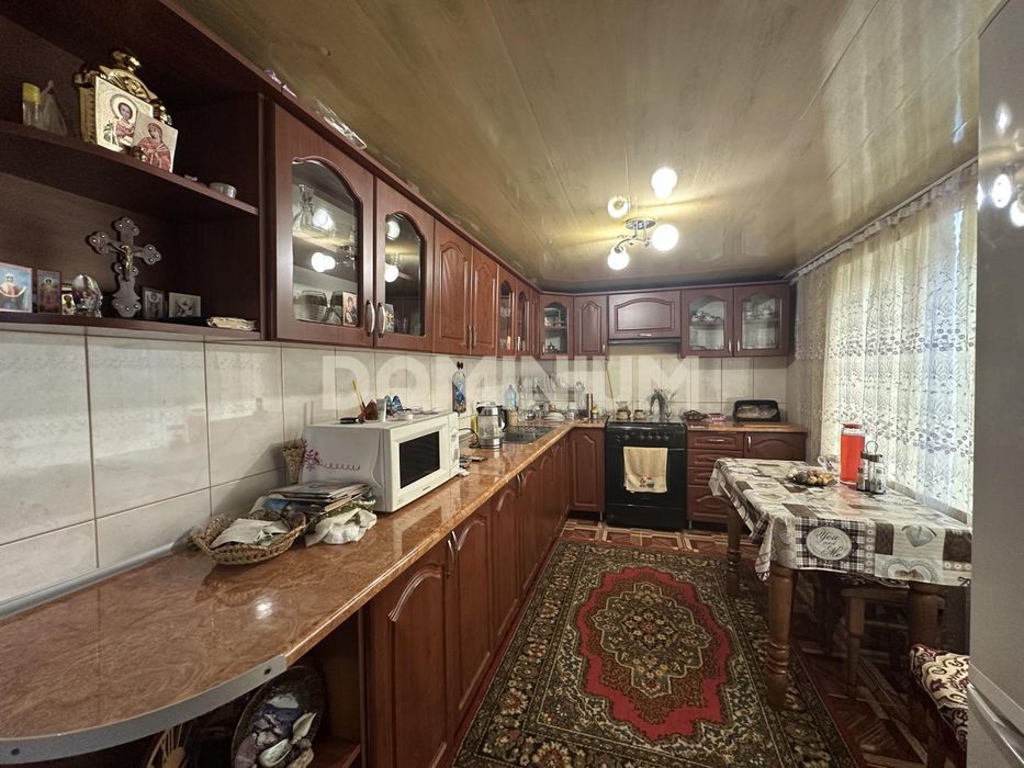 Продаж будинку  в с.Новобарово