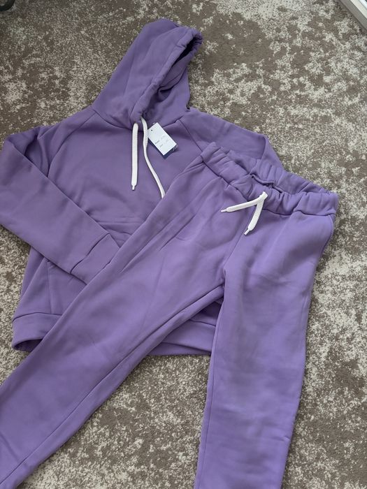 Фіолетовий ліловий спортивний костюм на флісі