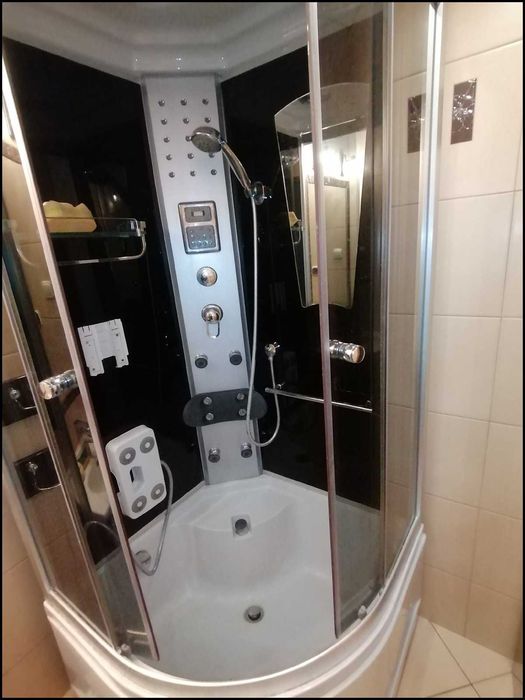 Kabina prysznicowa | wolnostojąca | zabudowana | kapsuła | 90 x 90